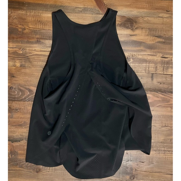 Lululemon Flowy Tank - Size 2 - Picture 2 of 2